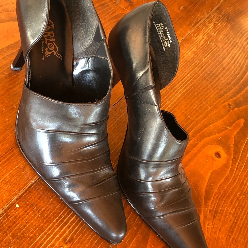 Carlos Santana Pumps